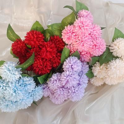 China 12 Chrysanthemum Artificial Flowers Silk Headed Auditorium Photography Props Wedding Home Decoration for sale