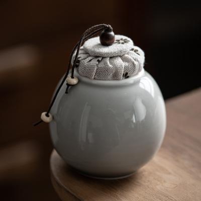 China Handmade Mini Small Size Canister Japanese Style Tea Ice Box Viable Luster Gray Teapot Ceramic Sealed Portable Tea Trolley Travel Tea Trolley for sale