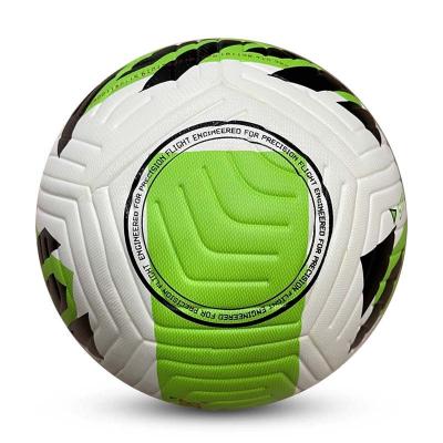 China Rubber Bladder Mitt Sports Professional Soccer Balls In Football Size 5 PU for sale