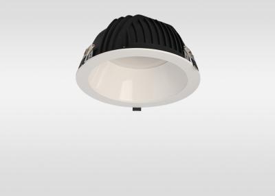 Chine le blanc 15W enfoncé a mené Downlights 1200lm avec l'éclairage commercial givré de Desgin de contrat de réflecteur à vendre