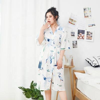 China Long QUICK DRY satin a-line white print kimino robes with short nightgown for sale