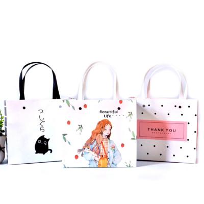 China Recyclable Foldable Shopping Bag Packaging Bags For Clothes Custom Printed Paper Bags for sale