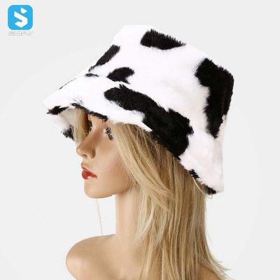 China Designer Winter Outdoor Warm JOINT Custom Soft Plush Women Scare Print Fur Bucket Hats for sale