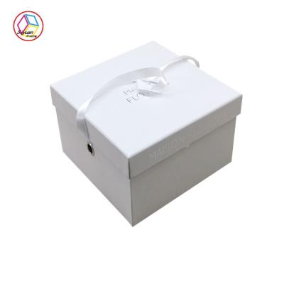 China Two Piece Chocolate Cake Gift Box For Holiday Party White Color for sale