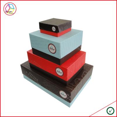 China Colorful Printing Laminated Cupcake Packaging Boxes Foldable for sale