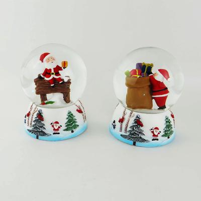 China Europe Gifts Resin =Reindeer Cute Santa Claus Home Decoration Customized Crystal Ball for sale