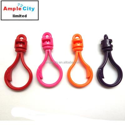 China Sustainable Plastic Main Chain Hooks For Bags Snap Hook Swivel Hook For Clothes for sale