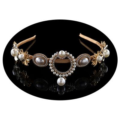 China Vintage.Retro White Tassel Drop Rhinestone Pearl Rhinestone Headband Women Vintage Baroque Flower Shape Crystal Headbands Wholesale for sale