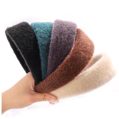 China Custom Made Winter Style Women Headband Fur Cloth Hairband Korean Warm Design New Style Make Up Hair Accessories for sale