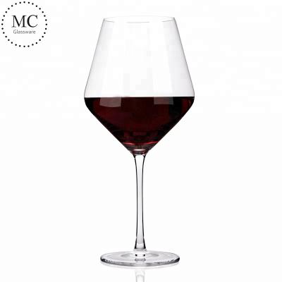 China Wholesale Elegant Handmade Stocked Unique Design White Wine Glass for sale