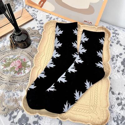 China New Moq Picture Leaf Tree Design Women's Quick Production Socks QUICK DRY Low Price Cheap for sale