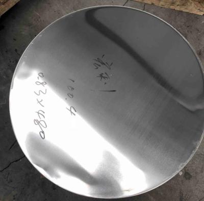 China Discos de aluminio de la serie 1100 de espesor 0,70 mm O Círculos de aluminio de grado de temperatura para la producción de utensilios de cocina en venta