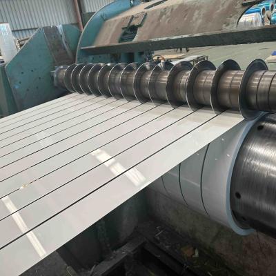 China Legierung 3105 0,28*180mm Anti-Kratz PE Farbe Vorbemalte Aluminiumstreifen für Rollverschluss Tür Vorhang Herstellung zu verkaufen