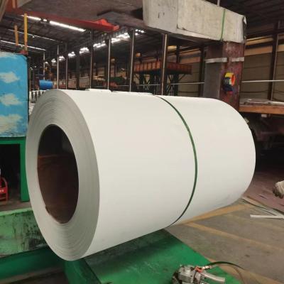 China Coil de aluminio de recubrimiento de color pre-pintado para carrocería de autobús / carrocería de camión remolque furgonetas / contenedores en venta