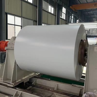 China AA3105 H24 Abmessung 0,6 Breite 39'' Beschichtete Aluminiumfolie in Spirale zur Formierung von AG-PANEL zu verkaufen