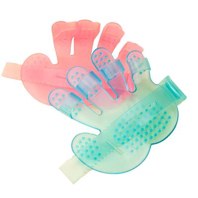 China Pet Shampoo Beauty Massage Hair Removal Stocked Rubber Bath Brush Comb Bath Gloves For Cat And Dog for sale