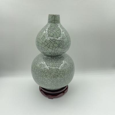 China Art Deco Chinese Celadon Gourd Vase Furniture Decoration Handcrafted Vase for sale