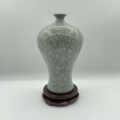 China Art Deco Hot Sale Pure Handmade Custom Vase Art Deco Living Room Table Decoration Celadon Vase for sale