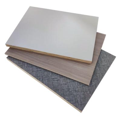 China Wholesale Original Guangxi Melamine Brown Clear Texture Moisture Proof Furniture Sheet Board Wholesale Price for sale