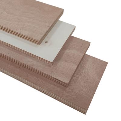 China Guangxi Modern Origin Material 9mm 18mm Premier Phenolic Laminated Board 25mm For Wood Flooring Production for sale