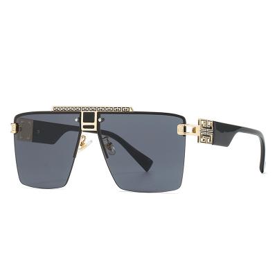 China Fashion Sunglasses Shade 2022 Oversized Men's Sunglasses Eyewear Luxury Metal Frame Sunglass Men Women for sale