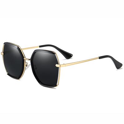 China Luxury Fashion Sunglasses Sunglass 2022 Metal Frame Polarized Sun Glass Women Vintage Fashion Wholesale Sunglasses for sale