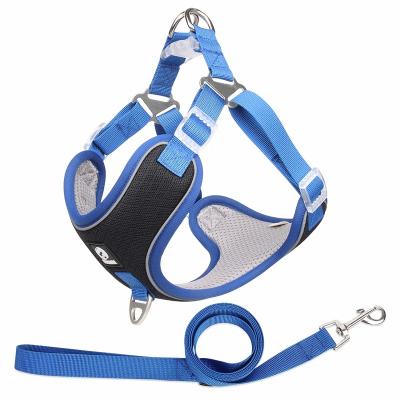 China 2022 Wholesale Pet Products New Style Stocked Dog Harness Non Pull Quick Version Reflective Easy Wear Pet Attached Harness for sale