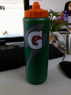 China 1000ml Gatorade OEM PE water bottle for sale