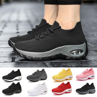 China Breathable Shoes Size 35-42Running Loafers Chunky Sneakers Platform Walking Fashion Knitted Casual Shoes Women's Casual Shoes for sale