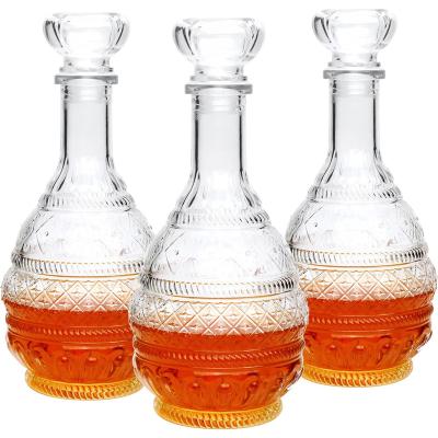 China Beverage Empty Whiskey Transparent Wine Storage Bottle With Wine Cap for sale