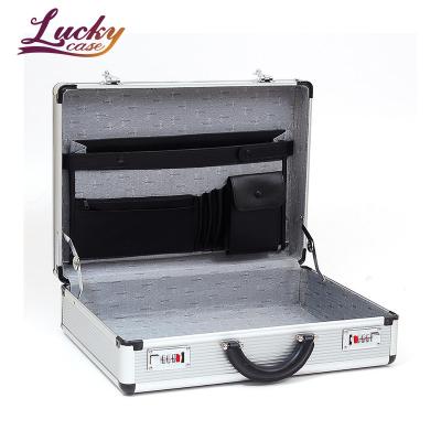 China Portable Lockable Empty Aluminum Towel Silver Aluminum Towel Waterproof Shockproof Dustproof for sale