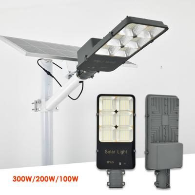 China Auto On/Off High lumen Ip65 100w 200w 300w 400w 500w Outdoor Aluminum Solar Led Street Light for sale