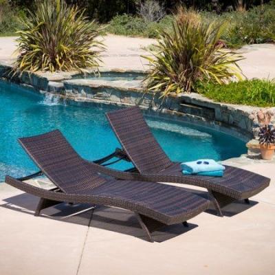 China Handmade outdoor aluminum wicker furniture hotel garden beach poolside frame poolside rattan woven chair folding bed/comfortable for sale