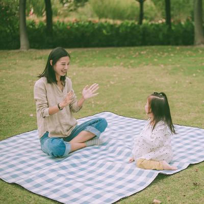 China Extra Large Water Proof Picnic Blanket Outdoor Waterproof Picnic Blanket Mat Outdoor for sale