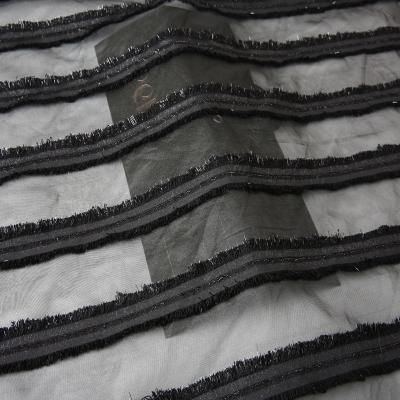 China Memory Style High Quality Washable Staple Jacquard Metallic Taffeta Fabric for sale