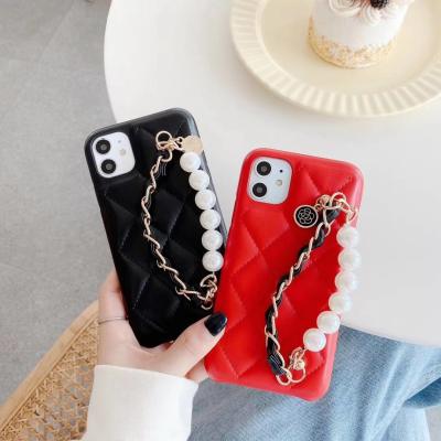 China Luxury style European and American designers for iphone case wallet women girls leather bag luxury brand phone case for sale