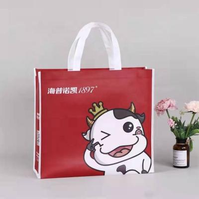 China Customized Promotional Recyclable Polypropylene Handled PP Laminated Tote Shopping Carry Non Woven Fabric Bag for sale