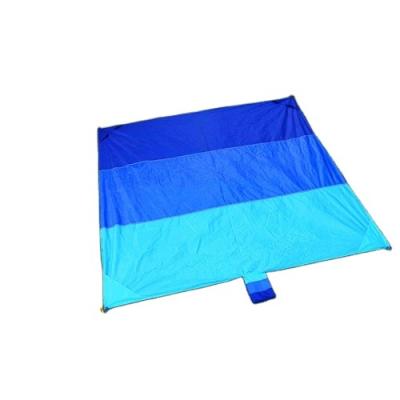 China Outdoor Camping Hiking Low Price Traveling Newcomers Folding Beach Outdoor Camping Mat for sale