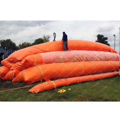 China Inflatable Flood Control Flood Protection Water Filled Barrier For Houses Gate for sale