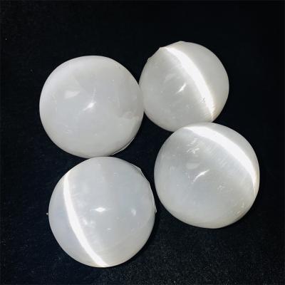 China DONGHAI Best Quality Natural Polished White Selenite Crystal Balls Spheres for Healing Decoration for sale