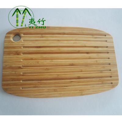 China Stocked Sell 2020 Style Hot High Quality Wholesale Bamboo Kitchen Bread Cutting Board for sale