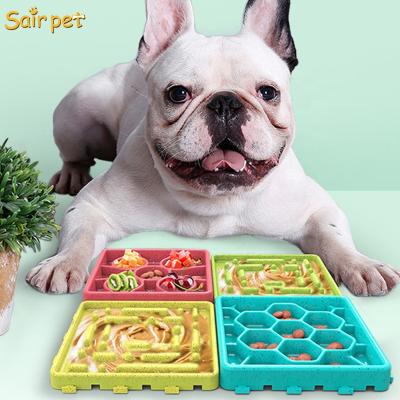 China Sustainable Sairpet Pet Supplies Amazon Slow Feed Protection Dog Treat Feeder Dog Lick Mat for sale