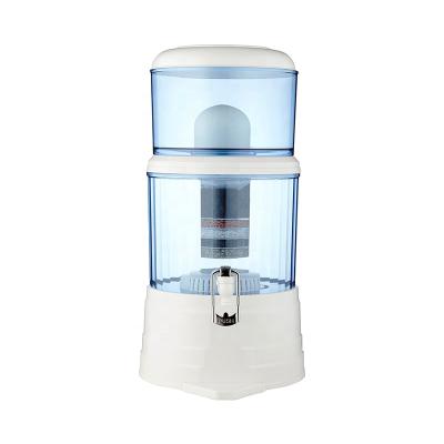 China 14L Mineral Water Outdoor Pot 4 Gallon Alkaline Water Filter Purification Machine Without Electricity for sale