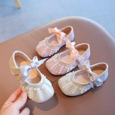 China New Children Dress Shoes Lace Up Bow-knot Velcroed Rhinestone Pearls Decoration Wedding Party Formal Shoes for Girls Children à venda