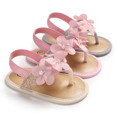 China Summer Soft Sole Flower Shape Baby Sandals Newborn Prewalker Baby Girl Stereo Flower Pearl Sandals for sale