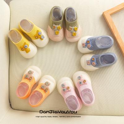 China Baby Toddler Socks Shoes Anti-slip Falling Elasticity Keep Warm Handmade Knit Baby Casual Shoes for sale