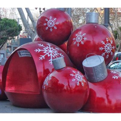 China City Center Plaza Outdoor Commercial Fiberglass Christmas Decoration Christmas Fiberglass Props Artificial Baubles Christmas Display Statue for sale