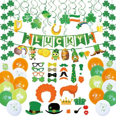 Cina Party Decoration St. Patrick's Day Party Decoration Set - St. Patty's Clover Banner Garland Balloon Supplies in vendita