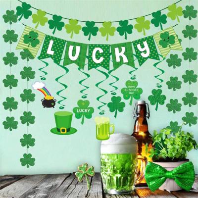 Cina Border Party Decoration with Hollowed Out St Patrick's Day Vortex Banner Felt Clover Banner Party Gift Set in vendita