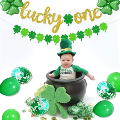 Cina Party Decoration St. Patrick's Day Party Decoration Kit Garland Cake Topper Decorated with Green Clover Party Balloon in vendita